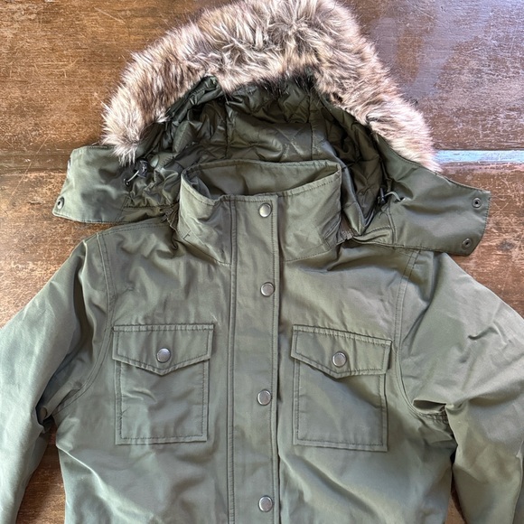 Eddie Bauer Women's Westbridge Parka with Faux Fur Trim, XS - Picture 6 of 14